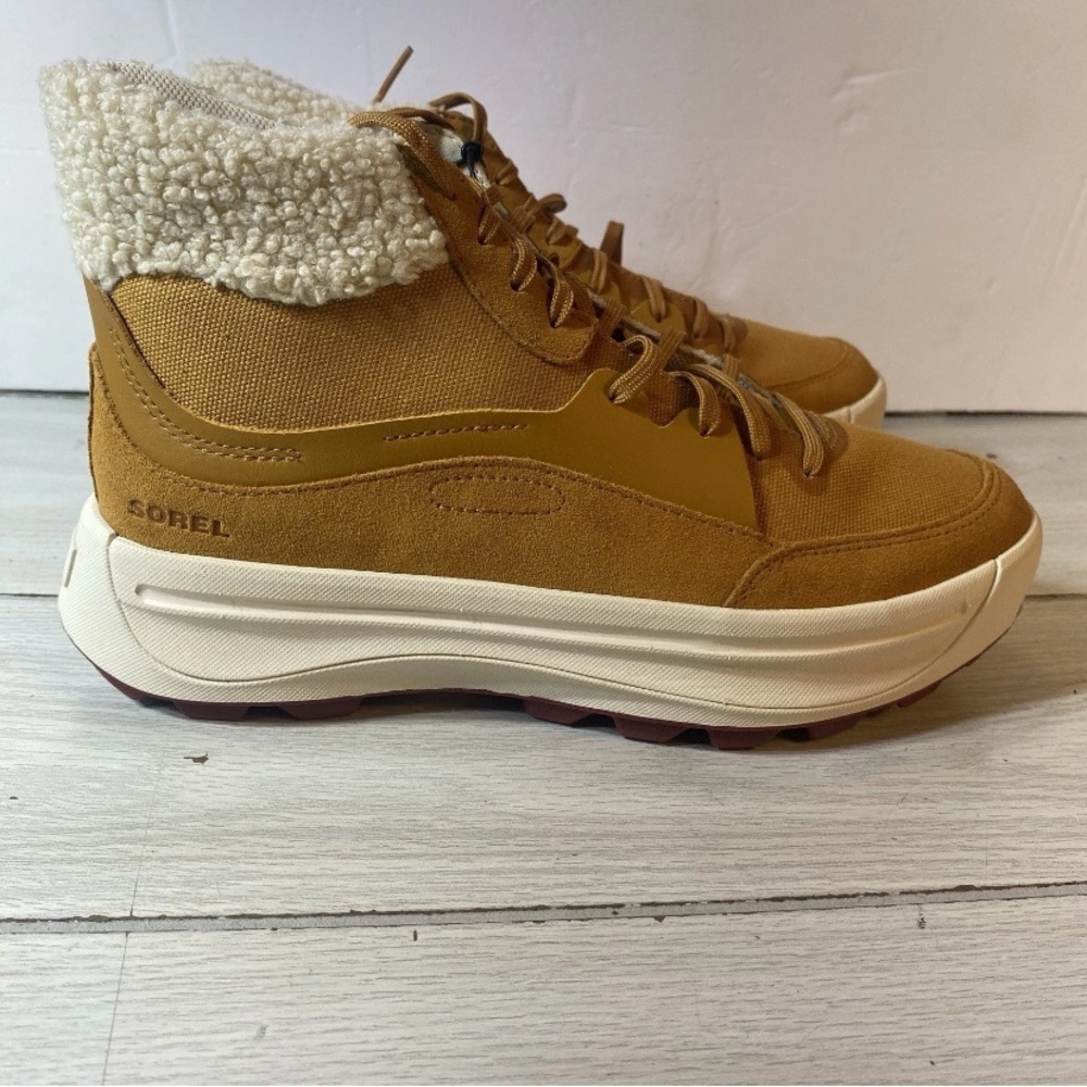Sorel Women's Tan and Cream Winter Boots - Picture 2 of 10